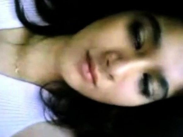 Desi Giral Com - Free High Defenition Mobile Porn Video - Beautiful Desi Girl Fucking In The  Car - - HD21.com
